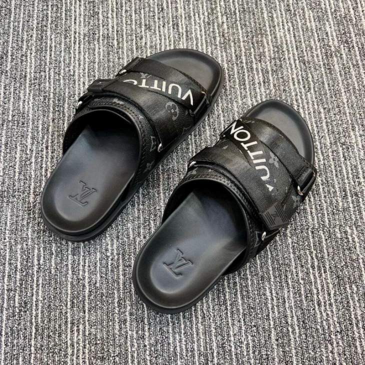 Picture of Louis Vuitton Slippers _SKULVsz38-46mnf03251408